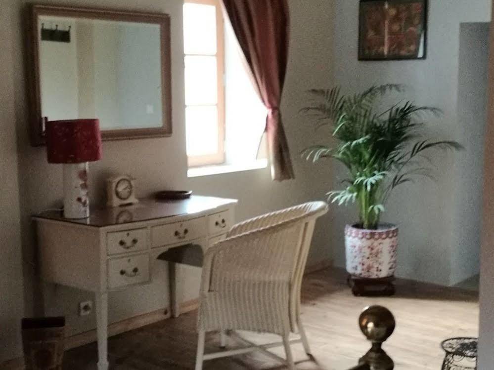 Maison De Textile Apartment Montolieu Exterior foto